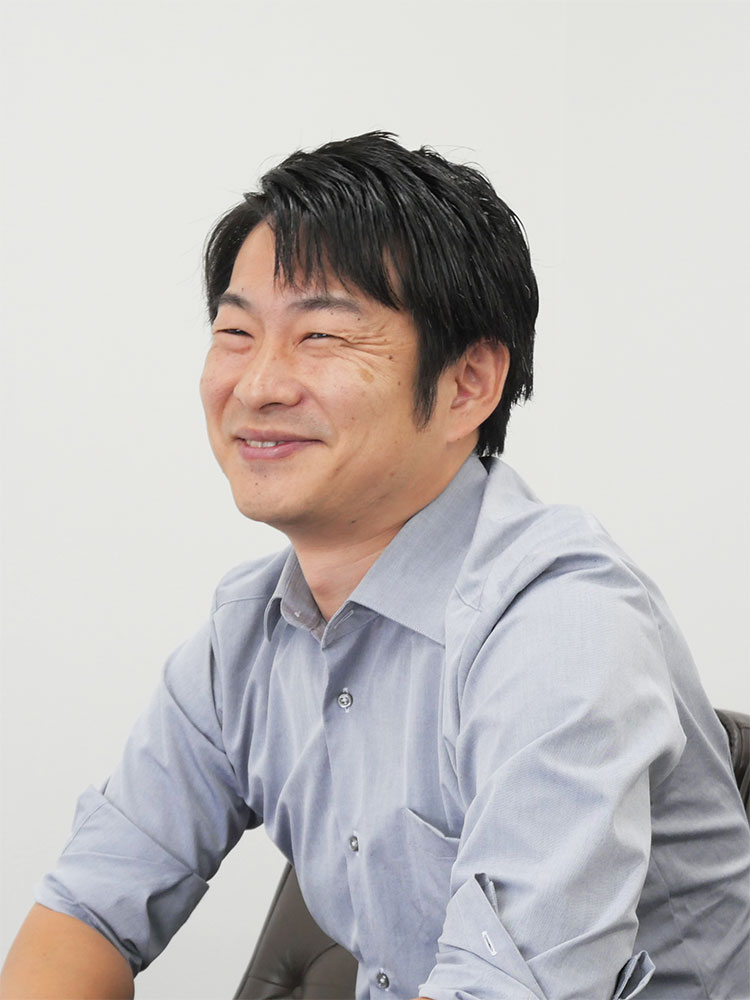 H.K近影